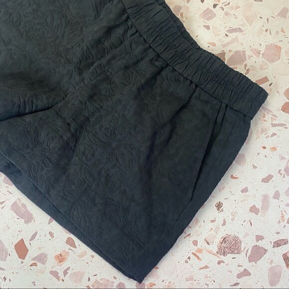 J. CREW Black Jacquard Boardwalk Pull-on 3" shorts - Picture 8 of 8